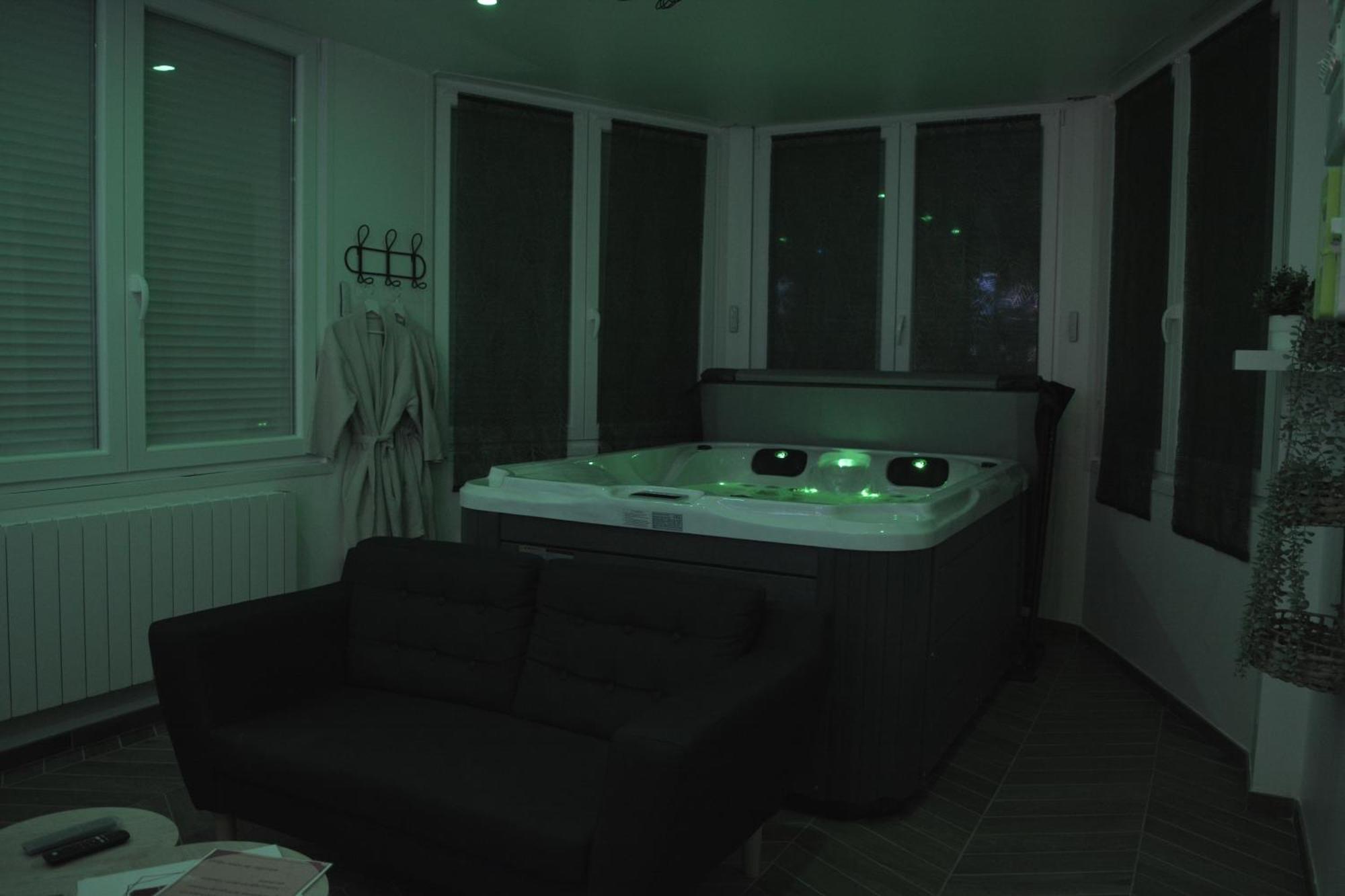 Eaux Spa Ρουέν Εξωτερικό φωτογραφία